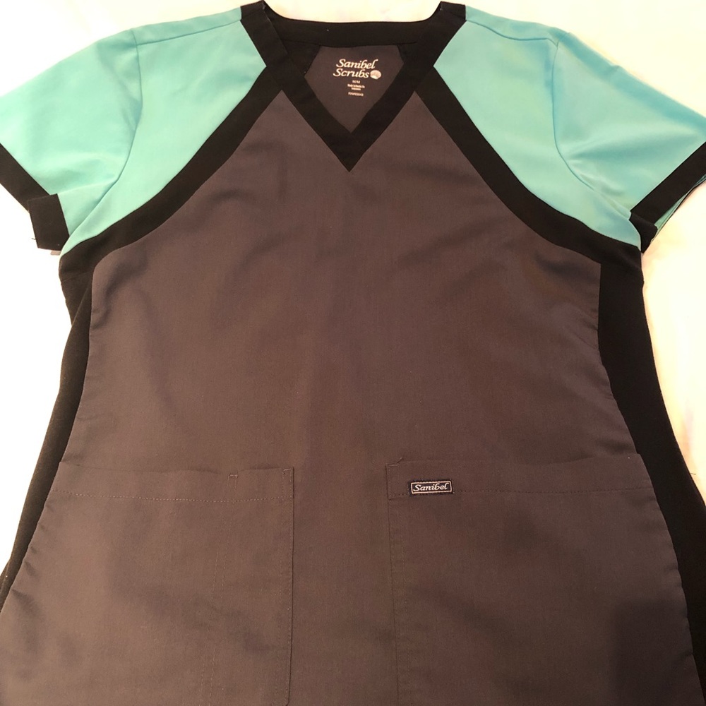 Scrub top